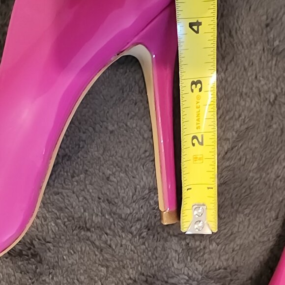 Steve Madden Hot Pink Patent Pointed Toe Stiletto Pumps - Picture 7 of 7